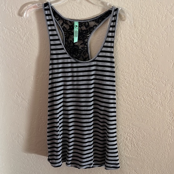 Honeydew soft and adorable 2-piece striped pajama set w/lace trim, size L - Picture 2 of 7